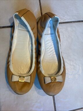 Tory Burch Tan Leather Ballet Flats with Cream Bow & Gold Logo